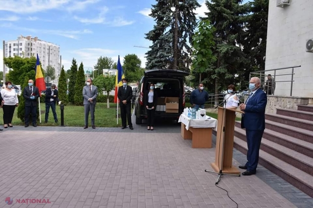 FOTO // Autoritățile din Arad, DONAȚIE de echipament medical pentru raionul Ialoveni: AJUTOR pentru combaterea pandemiei de COVID-19 