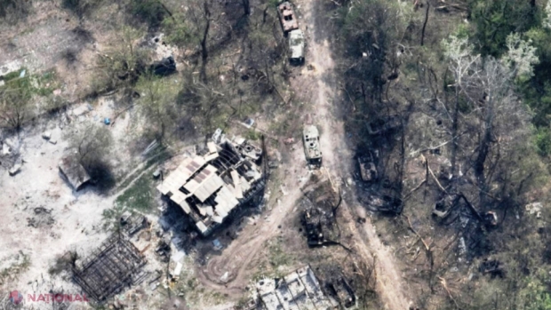 FOTO // Scene groaznice din locul în care armata lui Putin a suferit cea mai mare ÎNFRÂNGERE. Un câmp din Ucraina e plin de tancuri arse și trupuri carbonizate ale soldaților ruși