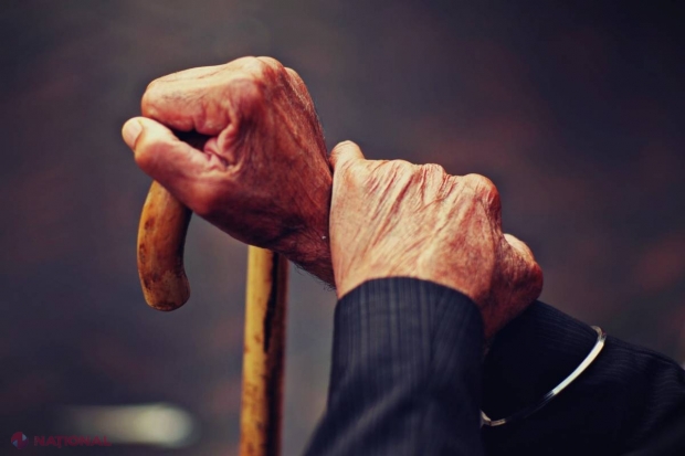 R. Moldova: O șefă de oficiu poștal ar fi FURAT pensiile mai multor bătrâni 