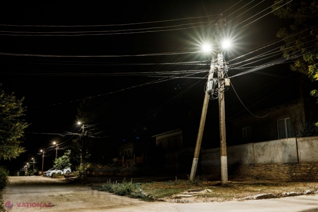 FOTO // Partidul „ȘOR” aduce lumina în raionul Orhei: încă un sat are iluminat stradal