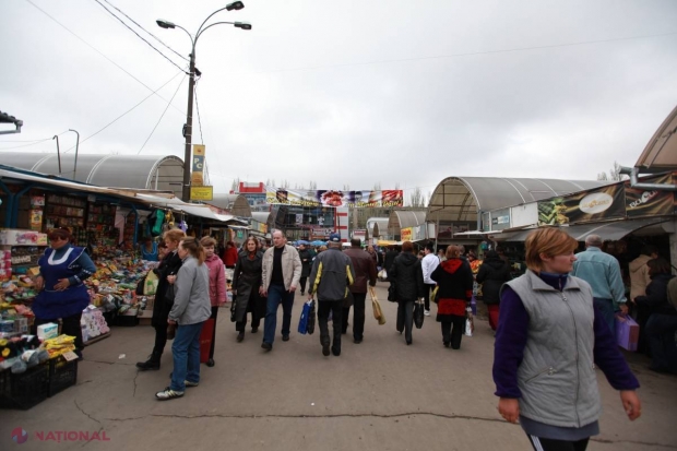 Început de an cu inflație de 0,8%! Pentru ce scoatem cei mai mulți bani din buzunare 