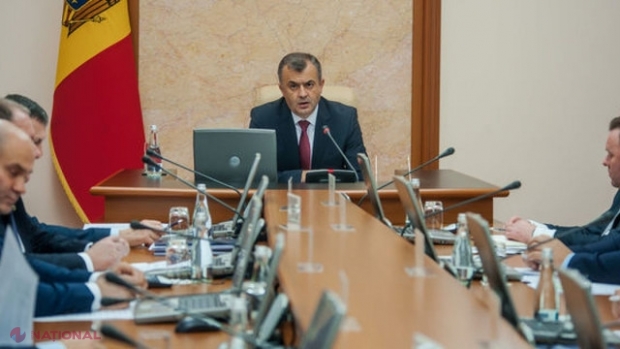 Un fost PREMIER se vrea invitat de Chicu la o şedinţă a Guvernului: 