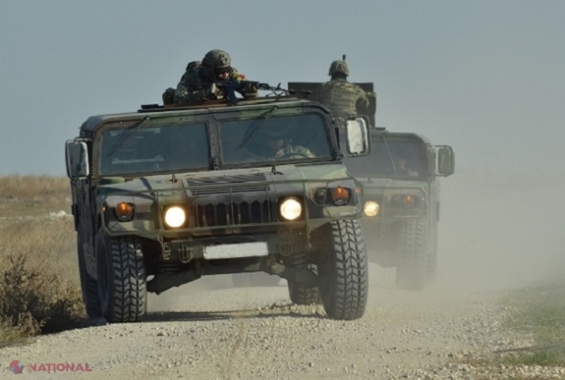 FOTO // Militari din România și din SUA au ajuns în R. Moldova: Ședinţe de trageri și paraşutări