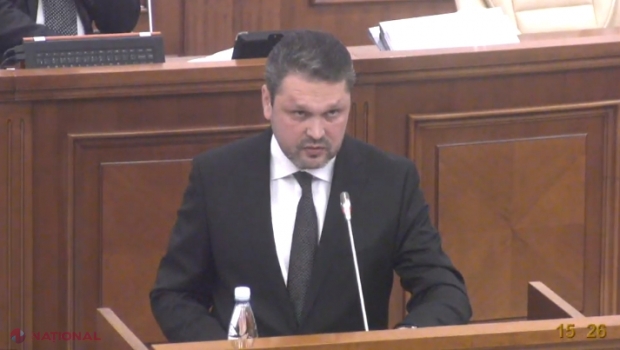 VIDEO // Bogdan Zumbreanu, în Parlament: Dosarele penale care vizează 7,74 de miliarde de lei sustrase din sistemul bancar sunt trimise în judecată, iar cele privind alte 1,9 miliarde sunt la faza urmăririi penale. Beneficiarii sunt cunoscuți