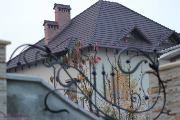 FOTO Casa premierului Leancă, cea mai MODESTĂ din zonă