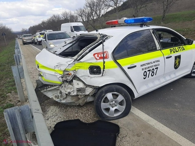 FOTO // Accident cu implicarea unei mașini de Poliție: Doi oameni ai legii și șoferul vitezoman al unui „BMW X5”, TRAUMATIZAȚI