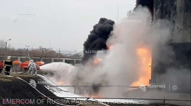 Kremlinul amenință că atacul asupra unui depozit de carburanți de la Belgorod va afecta negocierile cu Ucraina privind încetarea războiului