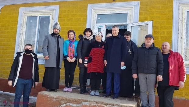 O familie din Drochia a primit în dar o casă din partea Mitropoliei Basarabiei și PUN