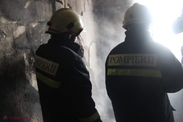 Incendiu într-un apartament din sectorul Buiucani: Două persoane au decedat şi o a treia a fost transportată la spital