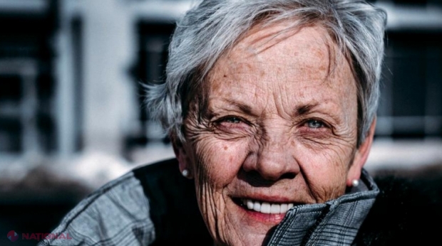 Tinerețe fără bătrânețe? Cercetătorii au reușit, în premieră, inversarea procesului de îmbătrânire umană