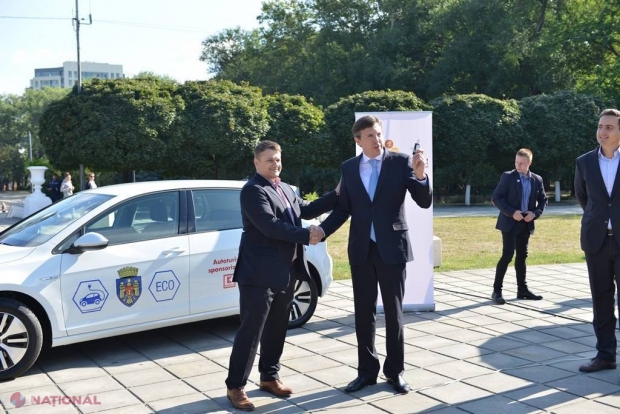 Primul automobil ELECTRIC, la Primăria Chişinău. Chirtoacă: „Este un simbol al viitorului”