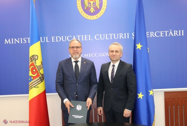 Diploma de Recunoștință pentru activitatea Ambasadorului Daniel Ioniță, de la Ministerul Educației și Cercetării de la Chișinău: Aport la edificarea sistemului educațional din R. Moldova