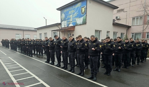 FOTO // Cei patru polițiști ai Brigăzii „Fulger”, uciși pe 13 decembrie 1991 de separatiștii transnistreni când mergeau să le acorde ajutor colegilor din raionul Dubăsari, comemorați de colegi la 32 de ani distanță