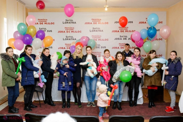 FOTO // Proiectul „Capital Matern” continuă: încă 11 familii din Jora de Mijloc au beneficiat de indemnizații de 7 000 și 10 000 mii de lei