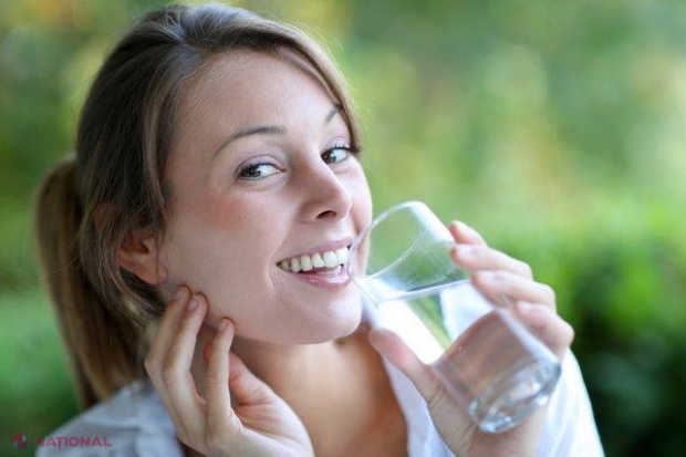UTIL // Cât de bună este apa cu vitamine?