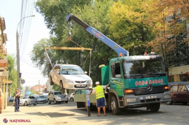 SUMA pe care o vor plăti șoferii pentru mașinile transportate de Poliție la parcări speciale. Expert: „Este ILEGAL”