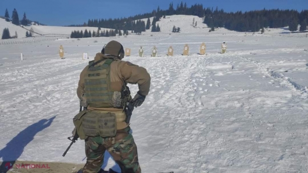 Militari din R. Moldova se antrenează alături de colegi din România, pentru a-şi sincroniza şi dezvolta capabilitățile pentru executarea misiunilor speciale