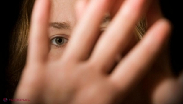 Colaj video cu o tânără în ipostaze INTIME: Un ins din Râșcani care a vrut să-și crească popularitatea pe rețelele de socializare s-a ales cu dosar penal