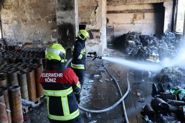 Un depozit din Chișinău, în flăcări: Șapte echipe de pompieri au luptat cu flăcările