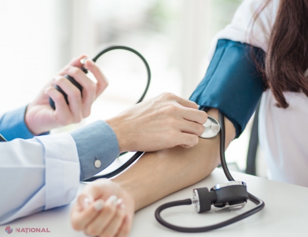Ce să bei pentru a-ți ține în frâu tensiunea arterială. Un obicei simplu te poate ajuta să diminuezi hipertensiunea