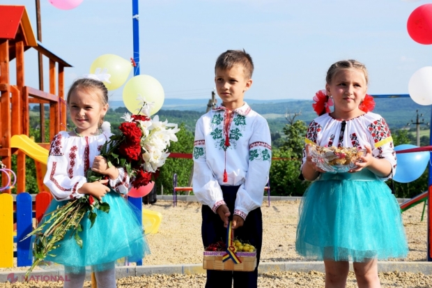 FOTO // În raionul Orhei sunt INAUGURATE săptămânal câteva terenuri de joacă pentru copii