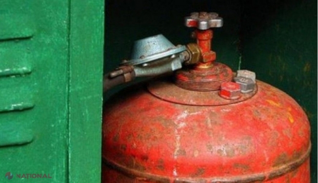 Căușeni: A vrut să verifice butelia cu gaz și a aprins un chibrit în preajma acesteia: Flacăra puternică i-a ars picioarele