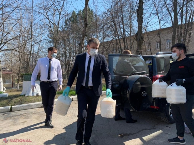 FOTO // Proimobil.md continuă să ofere PRÂNZURI eroilor acestor zile: „E a treia zi când le oferim prânzuri medicilor, iar starea de spirit, speranța și încrederea care a reapărut în ochii lor obosiți nu poate decât să ne bucure”