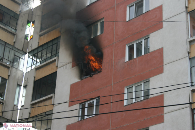 TRAGEDIE într-un apartament din Chișinău. Trei persoane, inclusiv un copil, și-au PIERDUT viața
