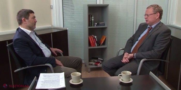 Un analist rus care venea la o conferință organizată de comuniști la Chișinău, întors ACASĂ de la aeroport