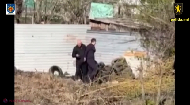 VIDEO // Momentul în care polițiștii îi pun cătușele lui Mihail Șaran, fondatorul „Bismobil Kitchen”, care se ascundea de o săptămână într-o casă părăsită de la Durlești