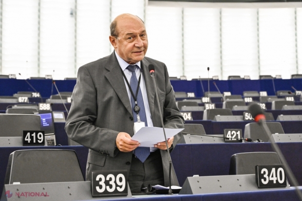 REZOLUȚIE // Eurodeputatul Traian Băsescu denunță Pactul Ribbentrop-Molotov în plenul Parlamentului European: „România trăiește încă după voința lui Hitler și Stalin”
