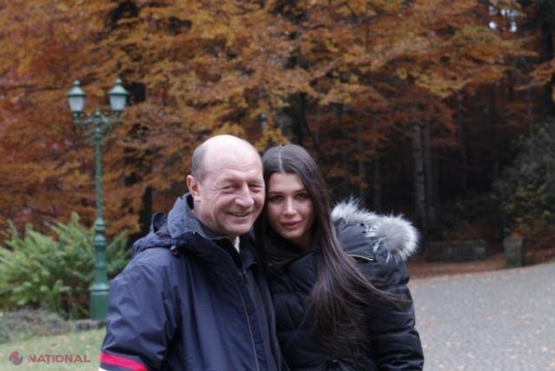 FOTO // Un VAPOR și o SIRENĂ, cadou pentru Traian Băsescu, de ziua lui