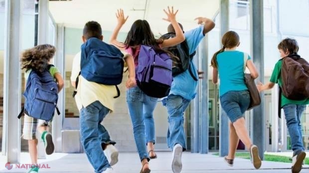 Ziua PROFESORULUI // 5 octombrie, declarată ZI LIBERĂ peste Prut