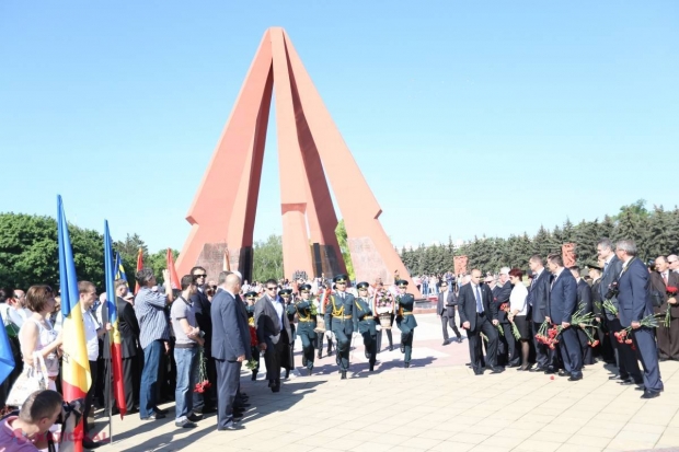 300 mii lei pentru restaurarea Memorialului „Eternitate”