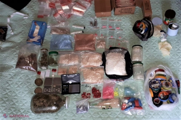 FOTO // Operațiune de amploare, soldată cu REȚINEREA a 12 persoane bănuite de comercializare a DROGURILOR. În cadrul perchezițiilor au fost ridicate substanțe interzise estimate la peste 6 000 000 de lei