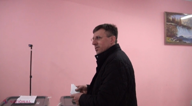 VIDEO // Chirtoacă, primul lider de partid care a VOTAT la alegerile parlamentare: „Am votat pentru a pune temelia UNIRII”