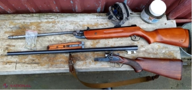 Un bărbat din Soroca ținea acasă un adevărat ARSENAL: Armele și munițiile păstrate ilegal au fost confiscate
