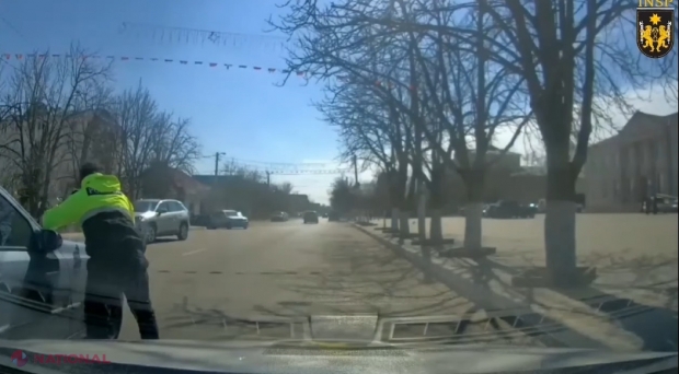 VIDEO // Un agent de patrulare a fost luat pe CAPOTA unui „Mercedes” condus de un tânăr de 19 ani. Polițistul a reușit să scape cu traumatisme ușoare
