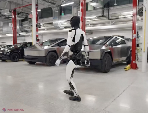 Incident terifiant la o fabrică Tesla. Un inginer a fost atacat de un robot specializat în manipularea pieselor auto