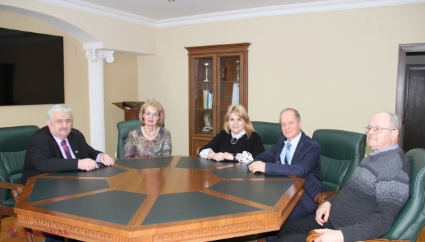 USM va găzdui cea de-a II-a ediție a Forumului Educației România – R. Moldova. Sute de profesori, directori de școli și cercetători vor participa la eveniment: „Vom arăta, din nou, că educația ne apropie, ne UNEȘTE și ne crește”