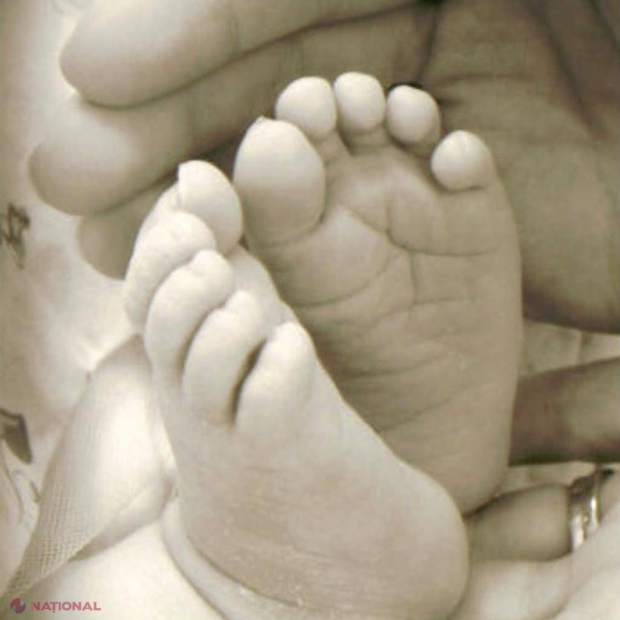 Doi bebeluşi au MURIT după vaccinare