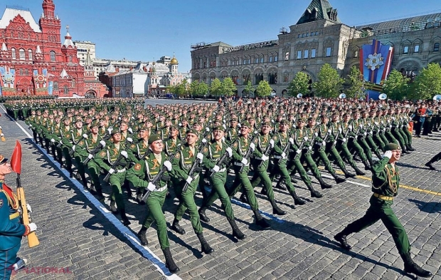 FOTO Tehnică DEFECTATĂ, la parada militară din Rusia! Putin, PĂRĂSIT de liderii europeni 