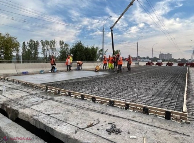 Circulația rutieră pe prima porțiune a podului din strada Mihai Viteazul, permisă abia la sfârșitul lunii mai