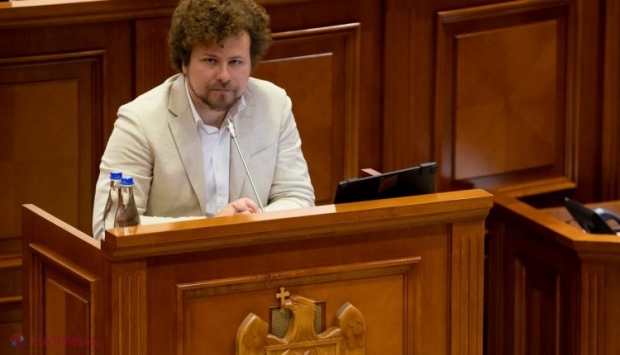 VIDEO // EXPLICAȚIE în Parlament: De ce pensiile vor fi indexate cu 14% și nu cu 33%? „Avem inflație mare și situație dificilă energetică, pentru că cineva la Kremlin a decis că URSS trebuie refăcută, iar gazul - folosit ca instrument de șantaj”