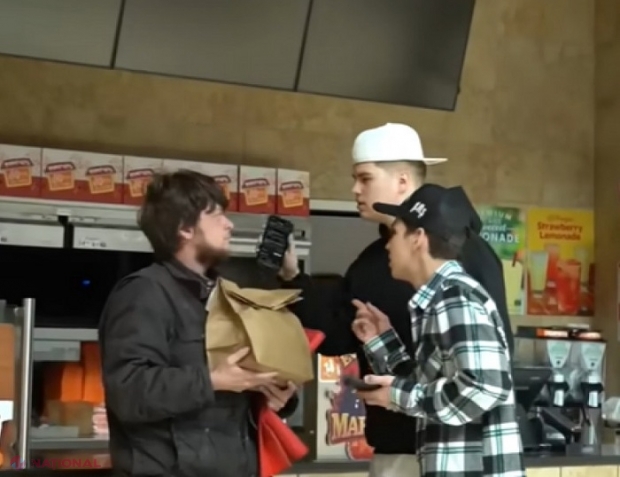 Momentul în care un tânăr care face farse pe YouTube este împușcat în piept: O păcăleală care putea să-i încheie viața