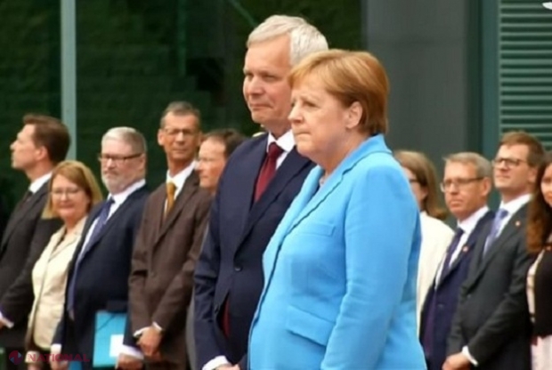 VIDEO // Angela Merkel, surprinsă tremurând necontrolat pentru a TREIA oară în ultimele săptămâni: „Sunt foarte bine”