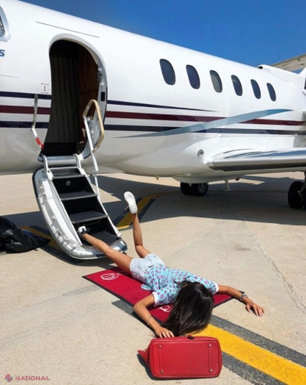 GALERIE FOTO // Provocarea bizară lansată de rușii bogați pe Instagram: Se pozează de parcă au căzut în cap