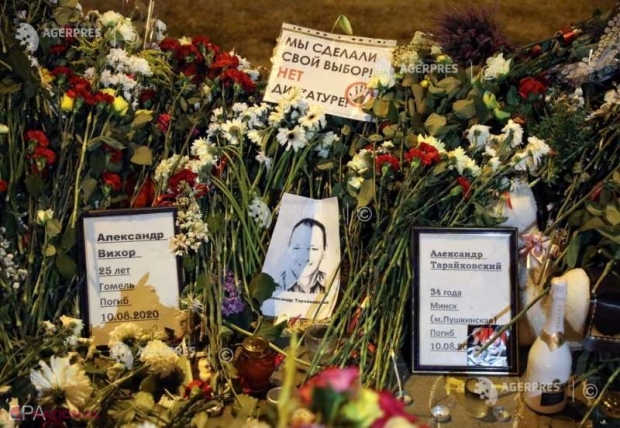 BELARUS: Sute de oameni au venit la înmormântarea unui tânăr care a fost arestat în timpul protestelor împotriva preşedintelui Aleksandr Lukaşenko, maltratat şi apoi a murit la spital