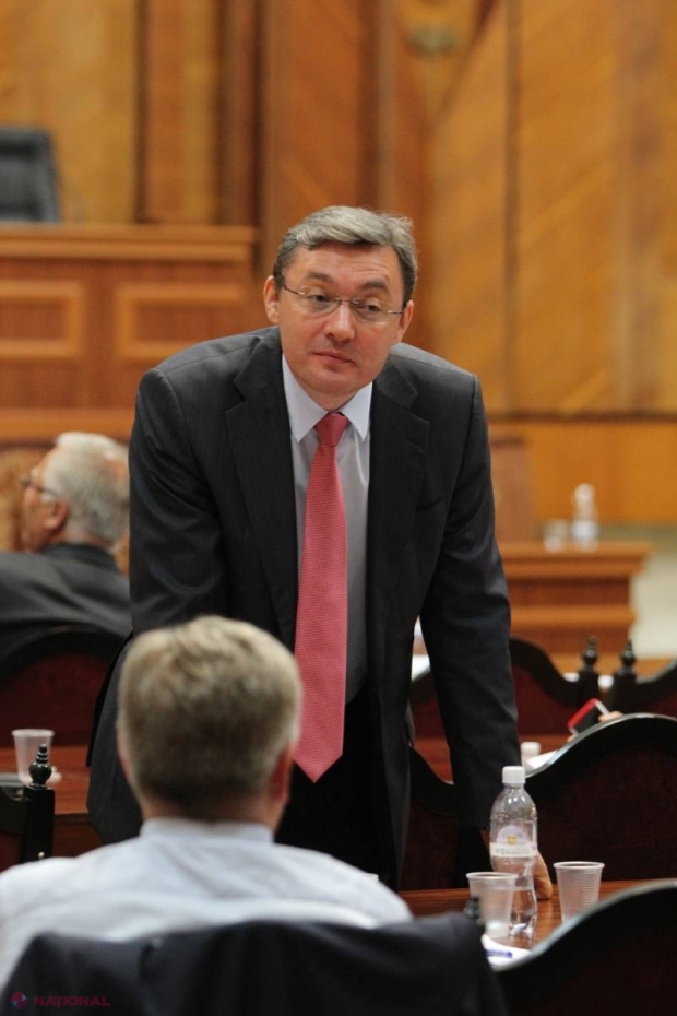 Corman îl așteaptă pe Chirtoacă la Parlament cu pâine și sare