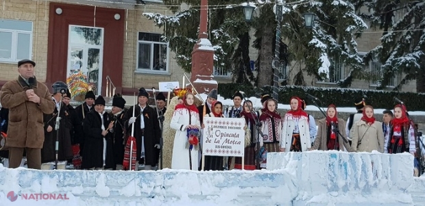 VIDEO // Festivalul de Datini și Obiceiuri Românești de la Cimișlia a adunat colective artistice din raion, dar și de peste Prut